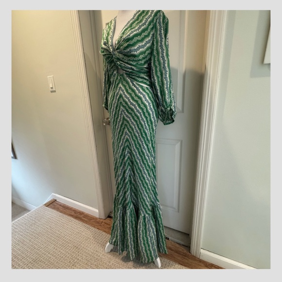 Sandro Agnetta Maxi Dress Cut Out Details 3/4 Sleeve Green Viscose Bias Cut - Picture 4 of 16